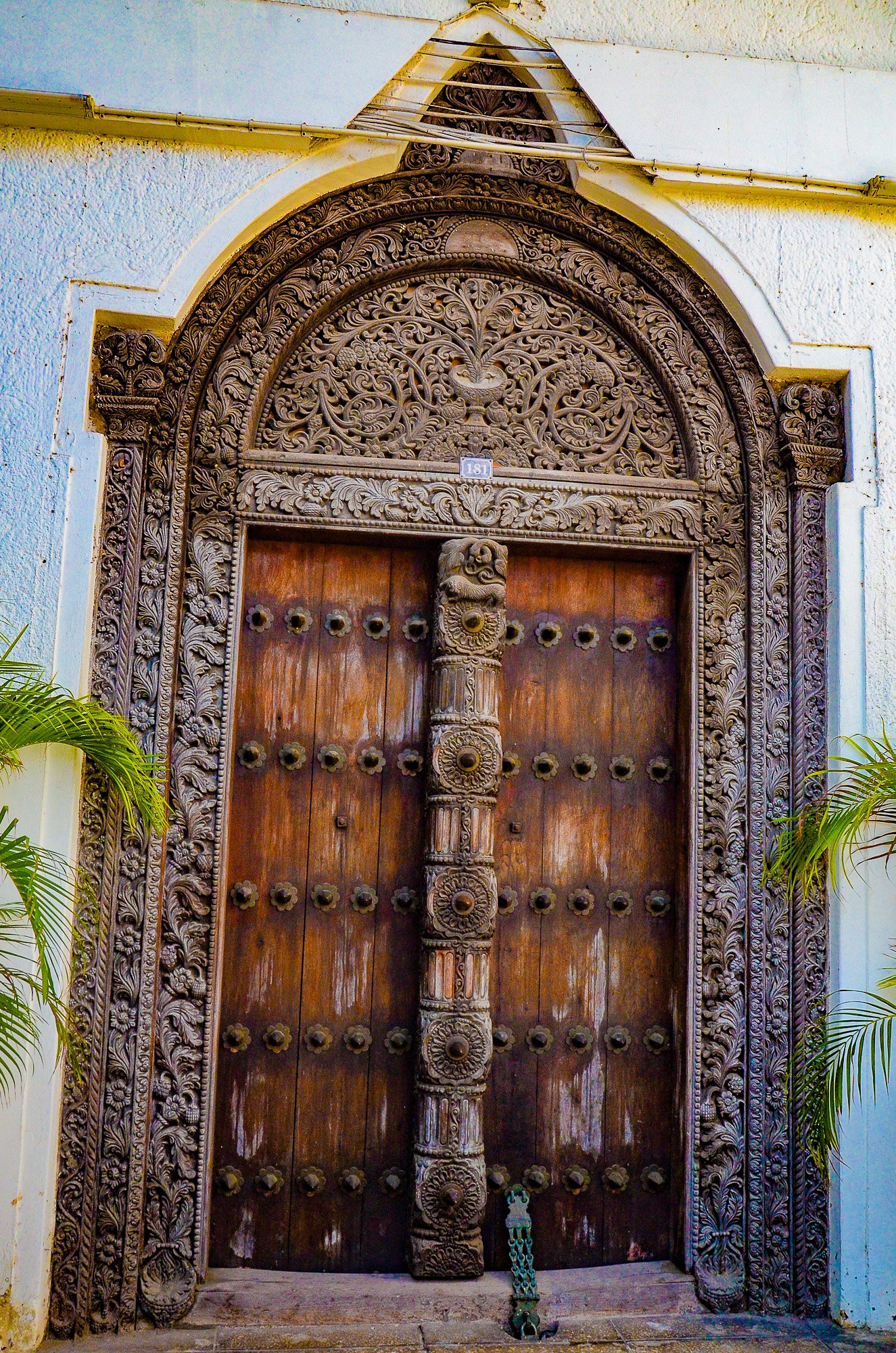 Colonial Building
